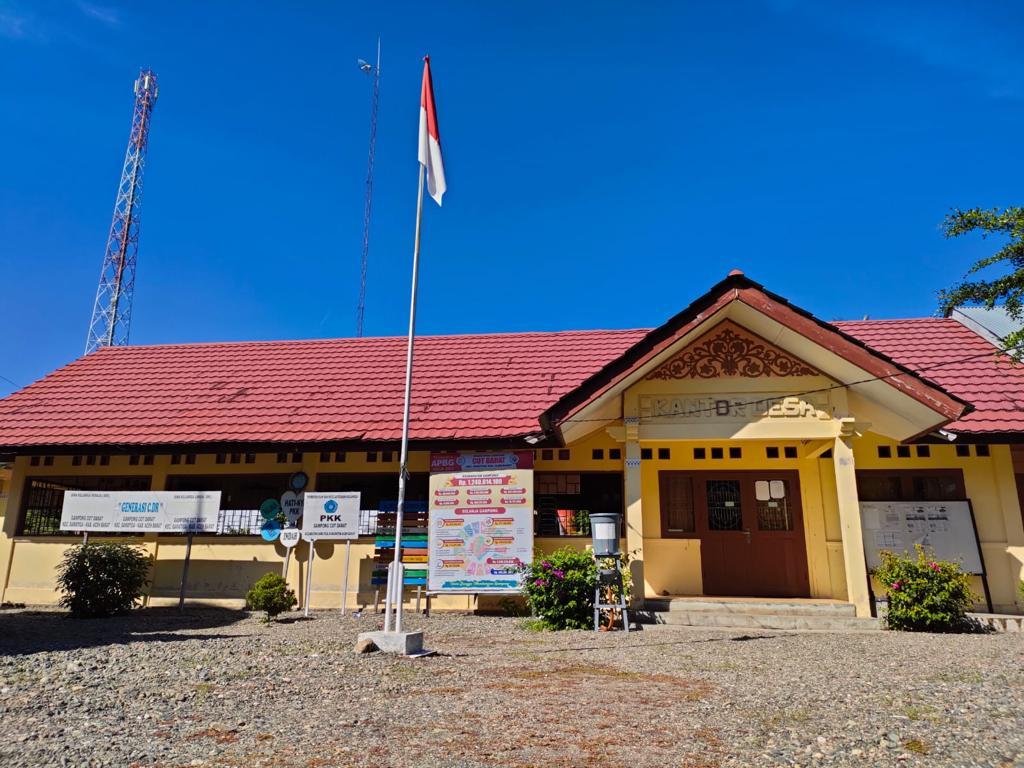 Kantor Keuchik Desa Cot Darat